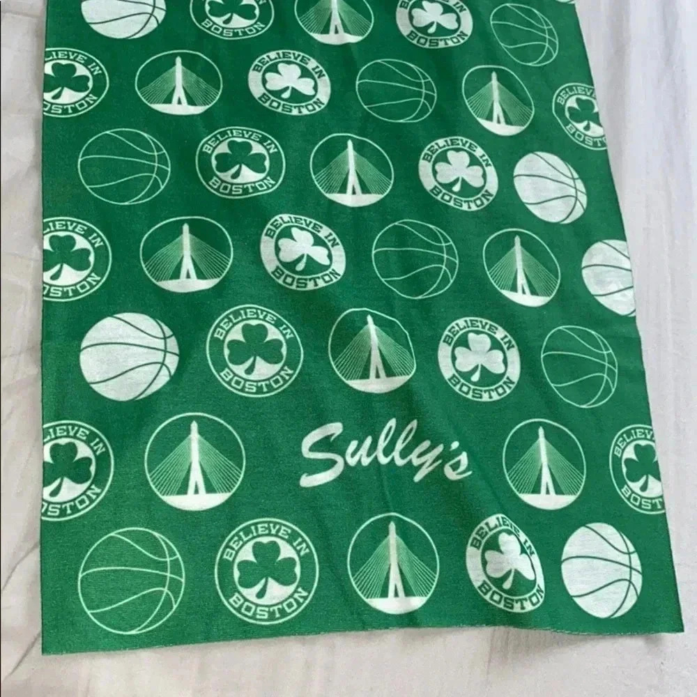 ✅BNWT Celtics Neck Gaiter ❤️